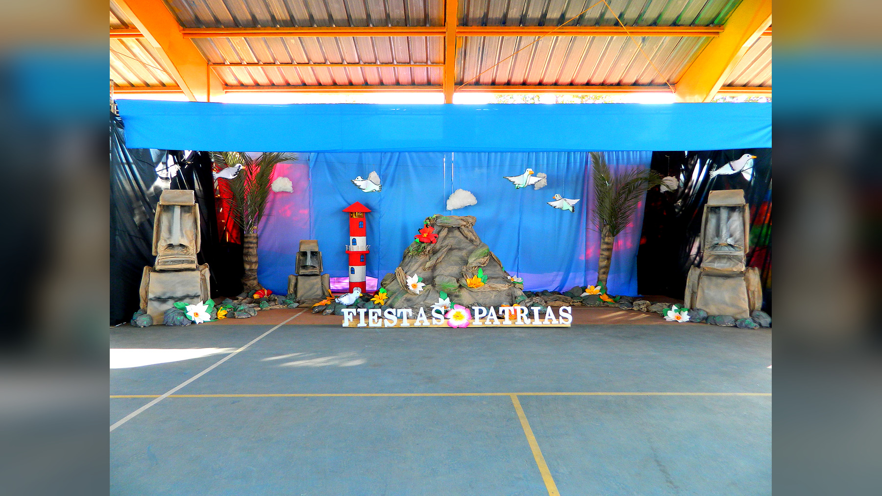 Escenario y ambientación del Acto de Fiestas Patrias 2026, fotografía 1